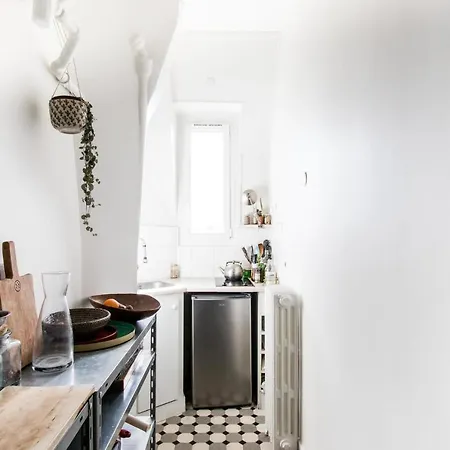 Beautiful & Bright Studio Near Montmartre Daire